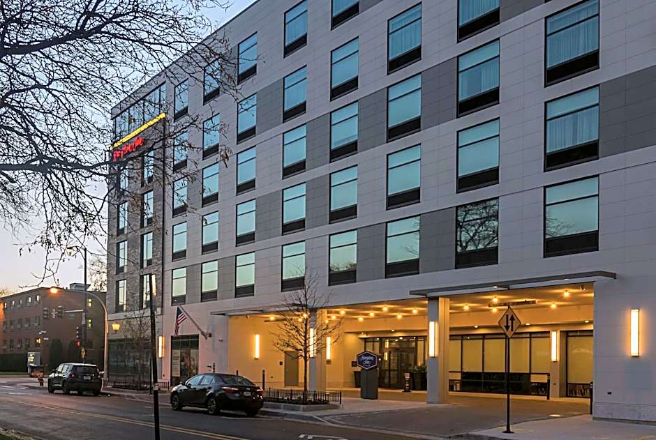 Hampton Inn By Hilton Chicago North-Loyola Station, Il