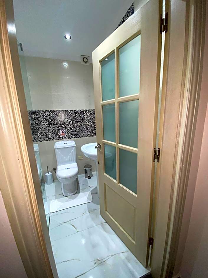 Hotel Deluxe