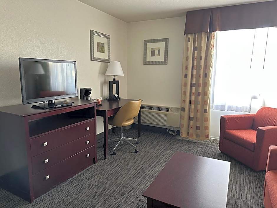 Quality Inn & Suites Everett