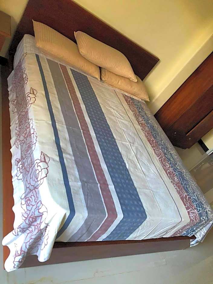 RedDoorz @ Sta Cruz Naga City