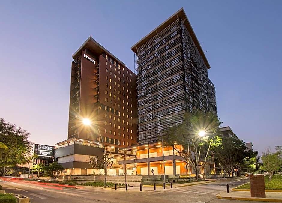 Staybridge Suites Guadalajara Novena By IHG