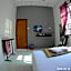 Semarak Beach Inn