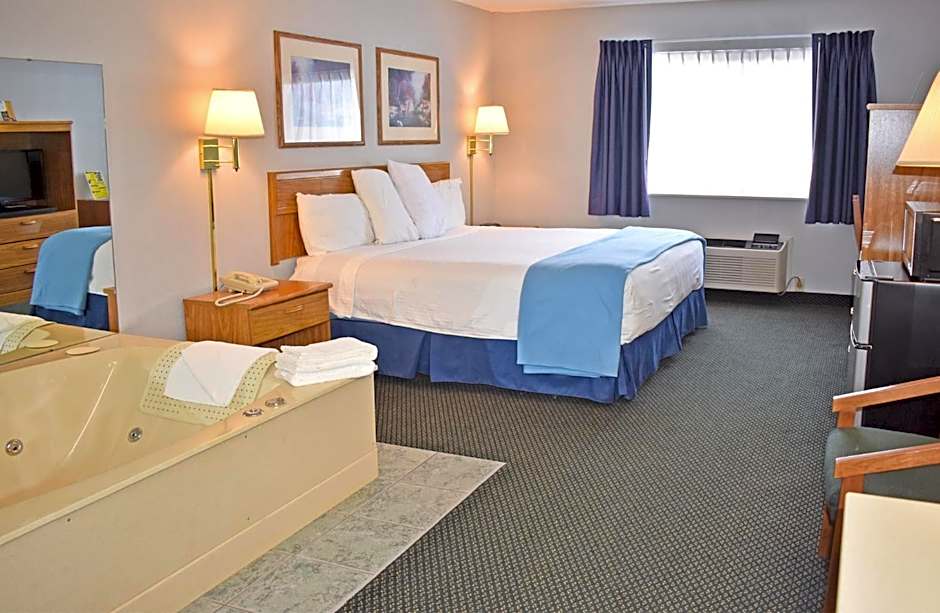 Americas Best Value Inn-Tahquamenon Country
