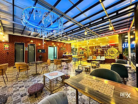 Hotel Wraveler Inn