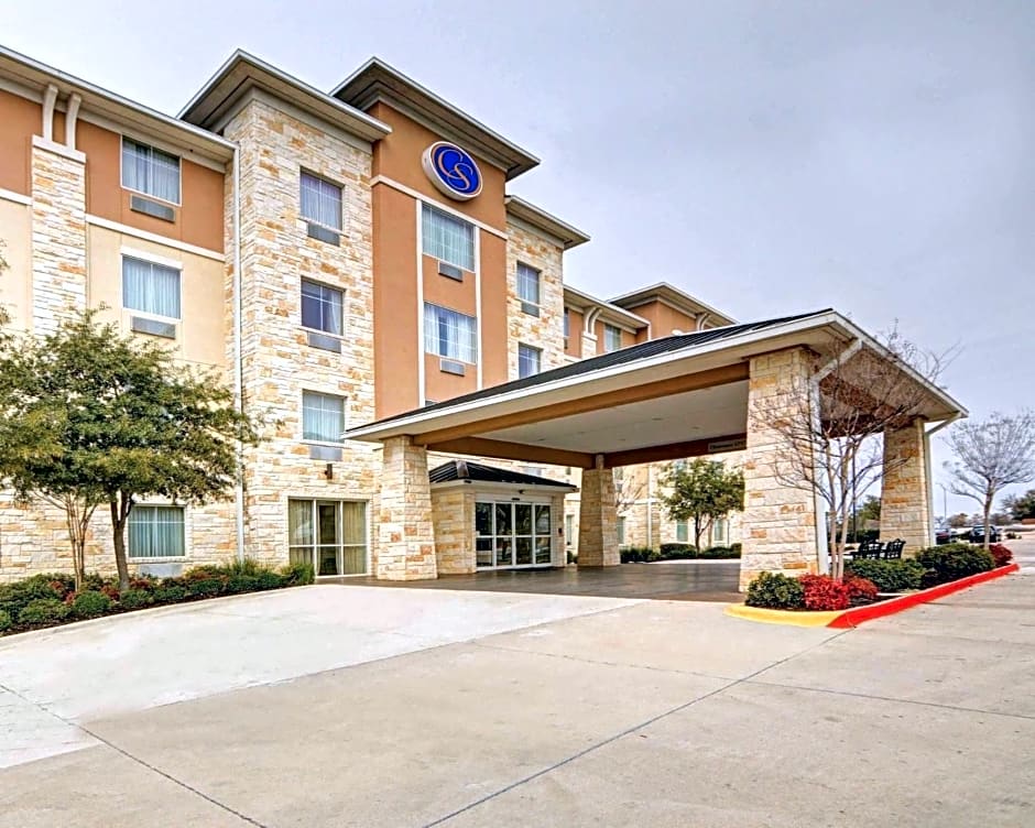 Comfort Suites Arlington - Entertainment District