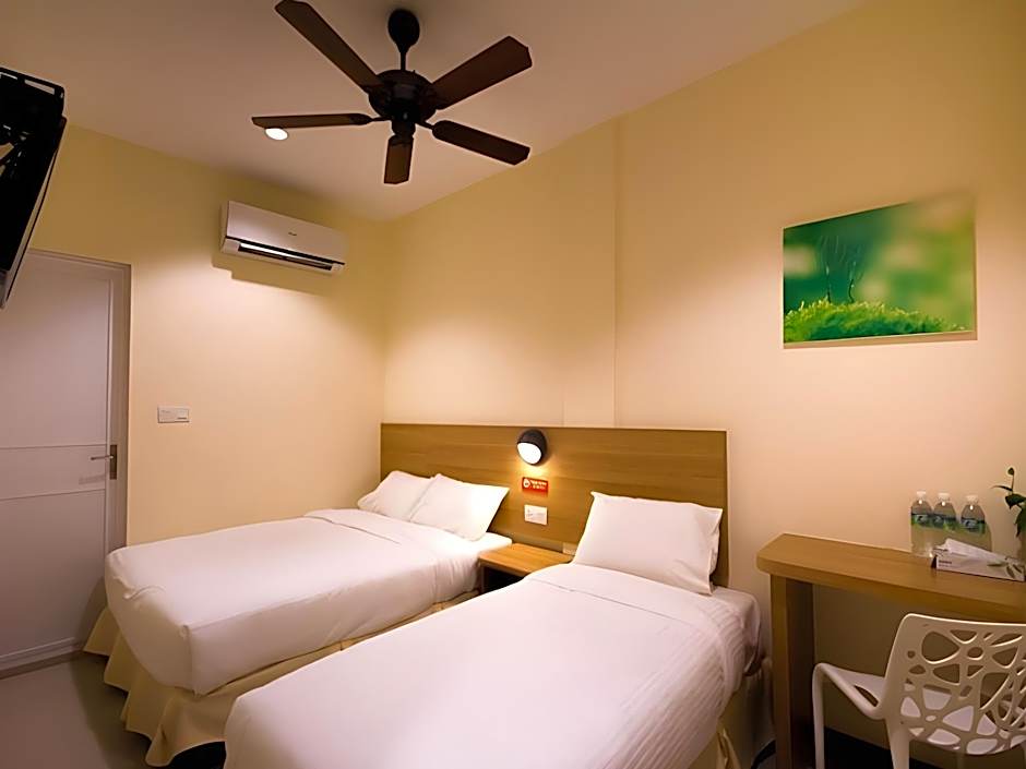 118 Hotel, Dato Keramat - Self Check-In (Key Box)