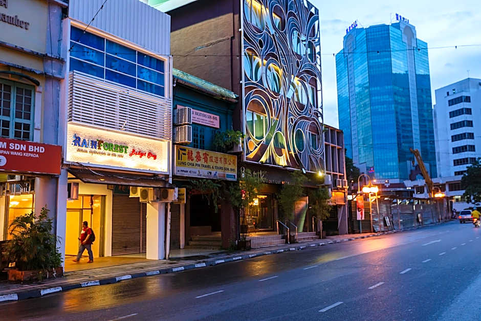 RAINFOREST Budget Stay