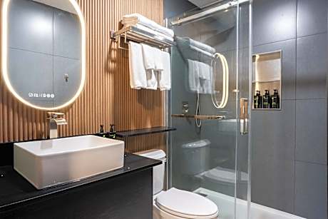 Classic Two Queen Room - newly renovated