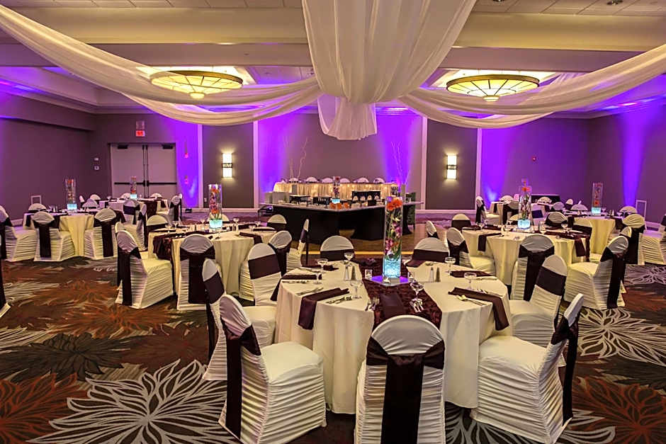 DoubleTree By Hilton Pittsburgh-Green Tree