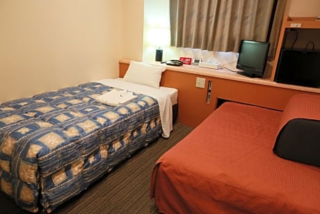 Single Room - Smoking