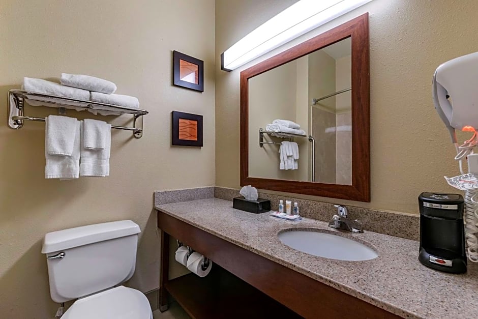 Comfort Inn And Suites Waterloo