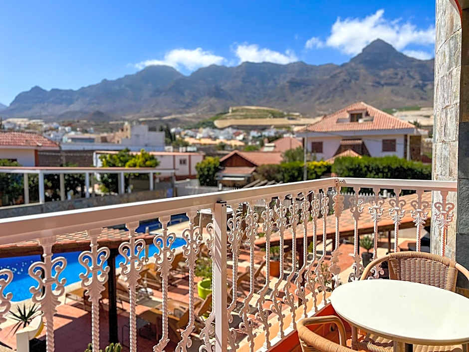 La Aldea Suites