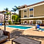 Anaheim Portofino Inn and Suites