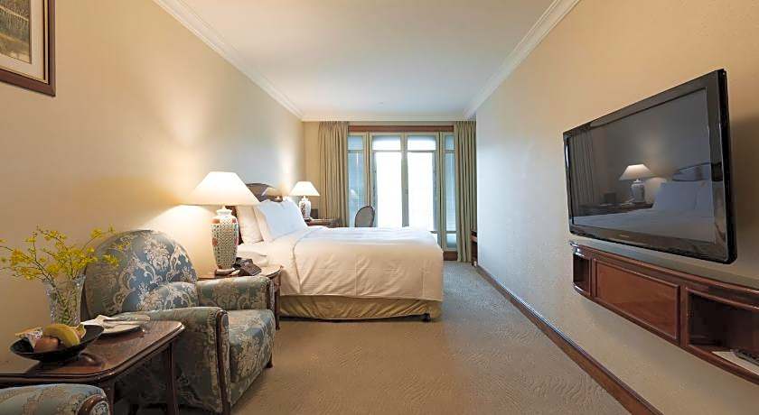 Evergreen Laurel Hotel