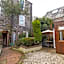 Castle Walk Bed & Breakfast