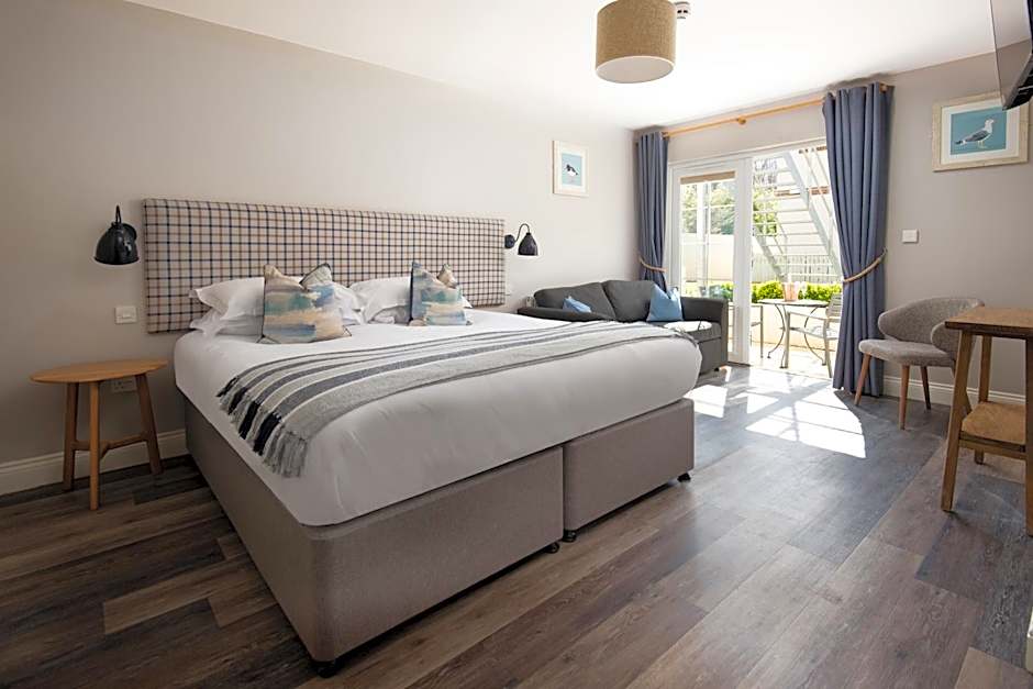 Beach House Hotel