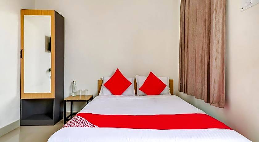 OYO 79480 Flagship HHH Skyline