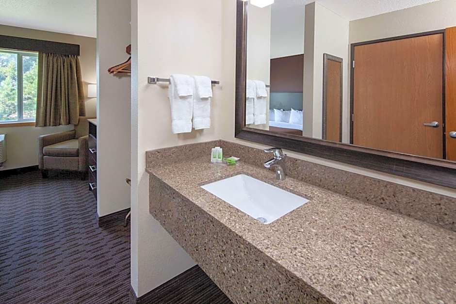AmericInn by Wyndham Northfield
