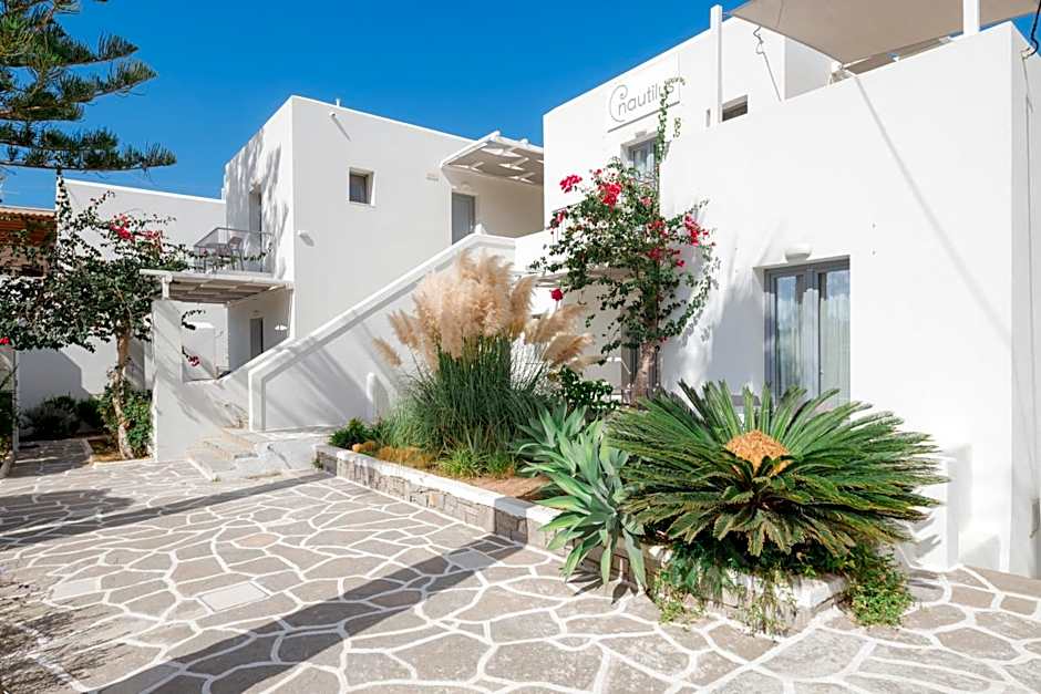 Nautilus Apartments-Suites