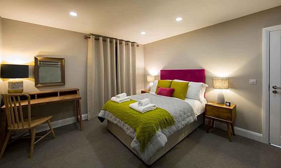 Darlington Arms by the airport