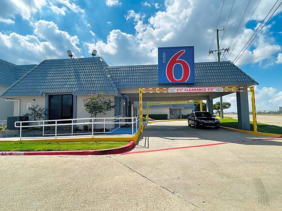 Motel 6-Duncanville, TX - Dallas