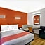 Super 8 by Wyndham Santa Clara
