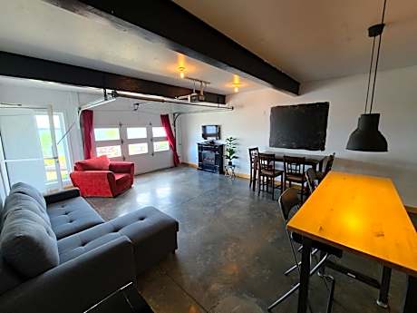 One-Bedroom Apartment with Bay View
