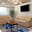 Day's Inn & Suites by Wyndham Indianapolis Airport East