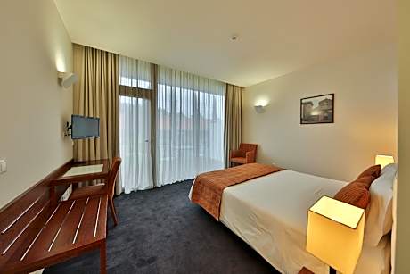 Double or Twin Room with Pool View