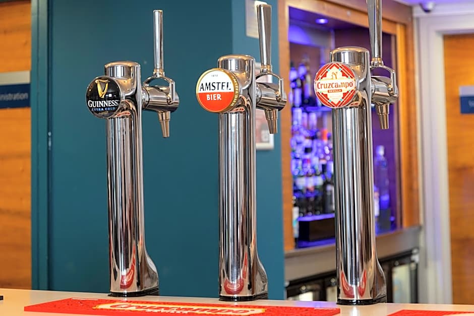 Holiday Inn Express Stevenage By IHG