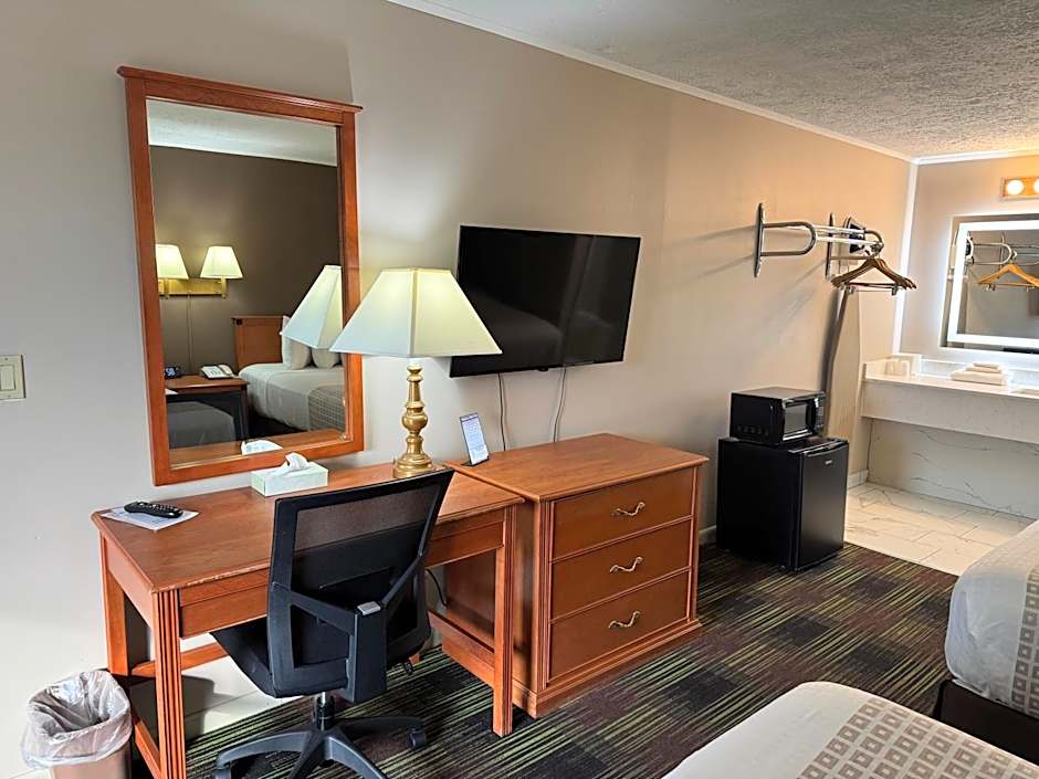 South Shore Inn