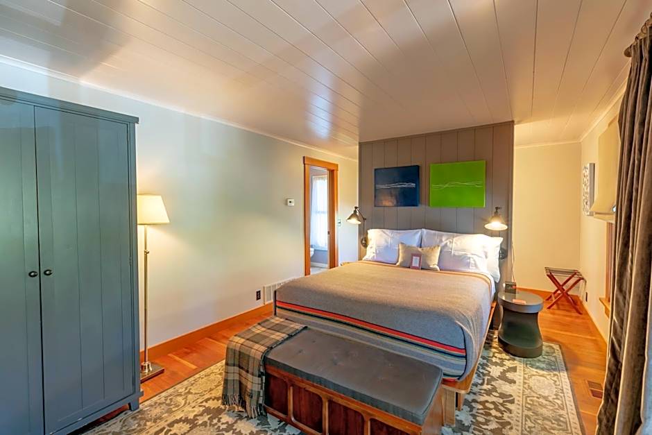 The Outlook Lodge