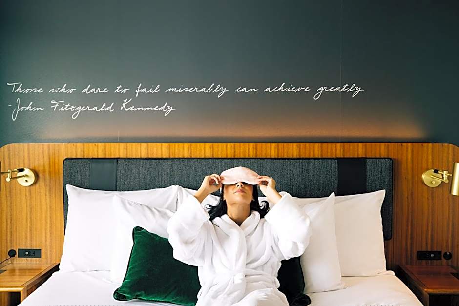 Cambria Hotel Boston Downtown-Seaport