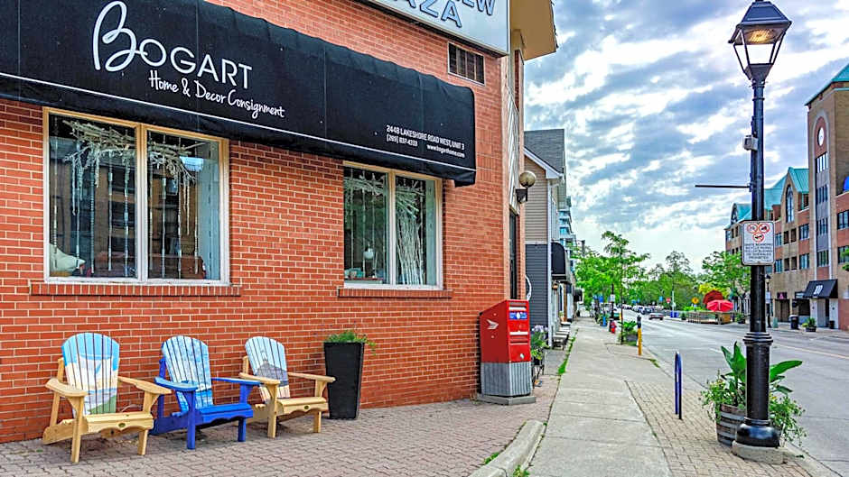 Holiday Inn & Suites Oakville at Bronte By IHG