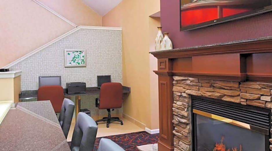 Vivo Suites Winston-Salem