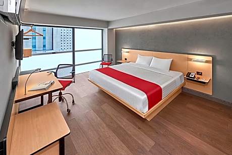 Superior Room, 1 King Bed