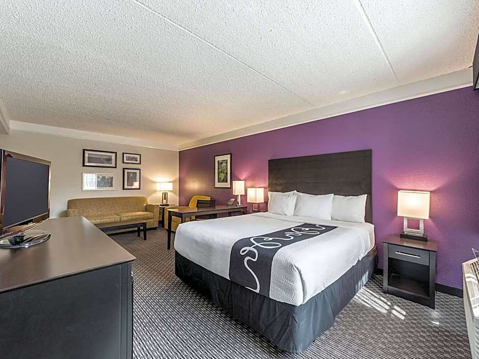 La Quinta Inn & Suites by Wyndham San Antonio Downtown