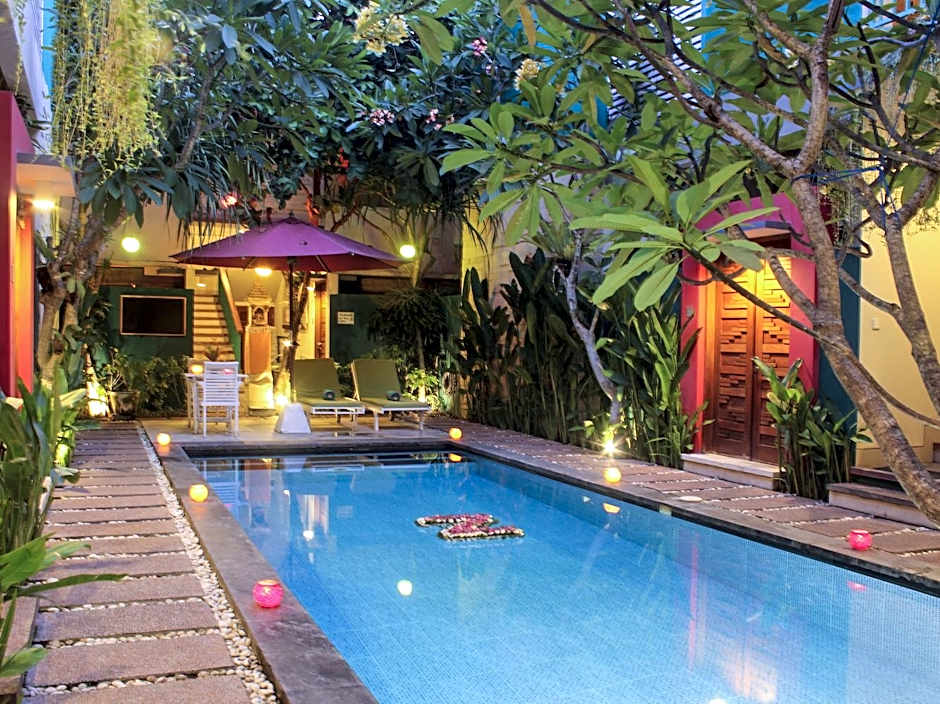 The Green Zhurga Suites