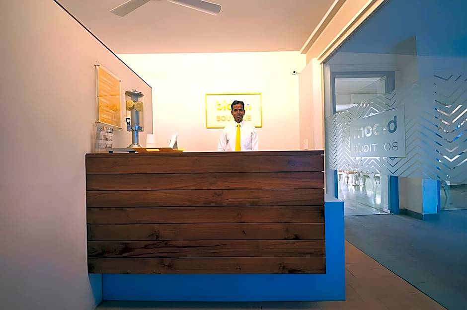 bloom Boutique I Signature Towers