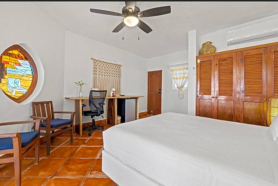 Casa Cenote Hotel