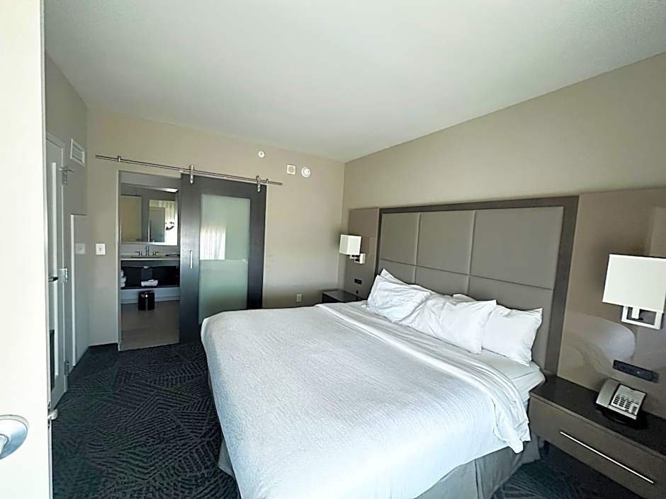 Embassy Suites By Hilton Kansas City/Olathe