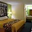 Super 8 by Wyndham Tifton