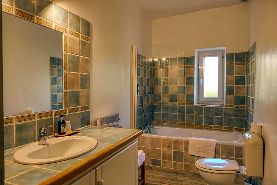 Logis Hotel La Bastide des Monges