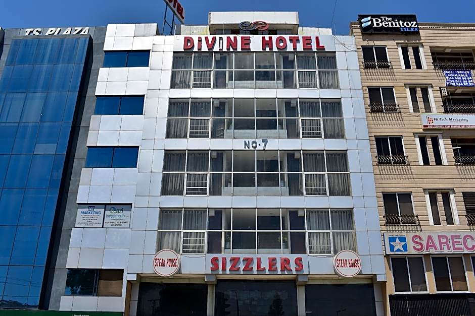 Divine Hotel