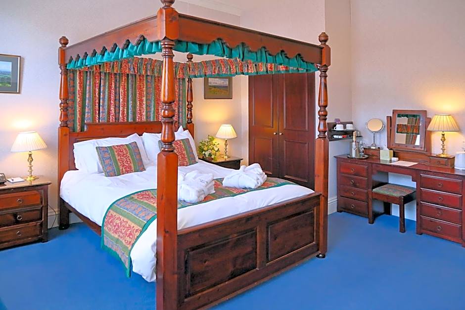 Saxonville Hotel