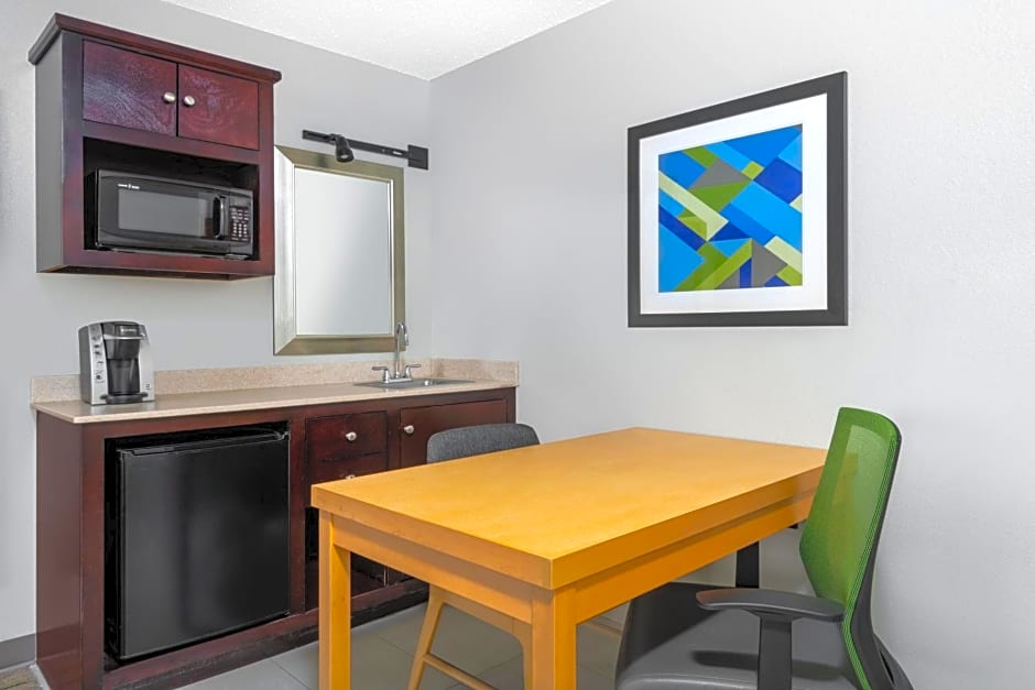 Holiday Inn Express Wheat Ridge-Denver West Hotel By IHG
