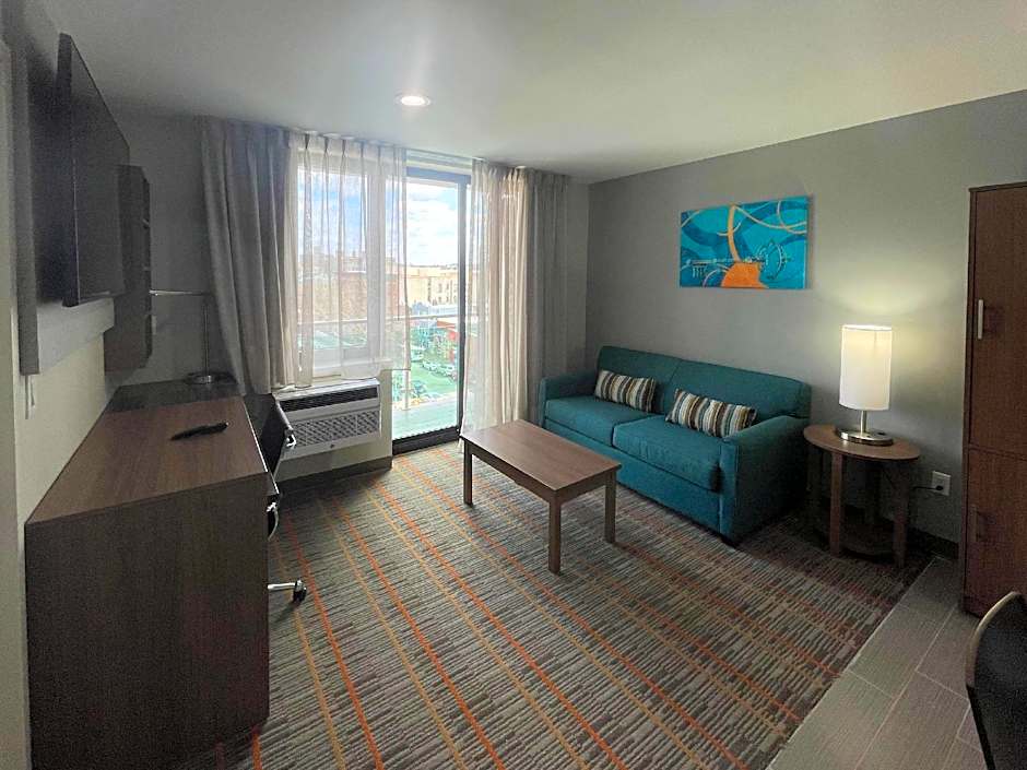MainStay Suites Bronx - Belmont