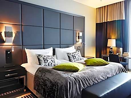 Standard with 1 Double Bed