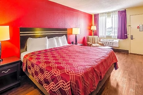 King Room - Accessible/Non-Smoking