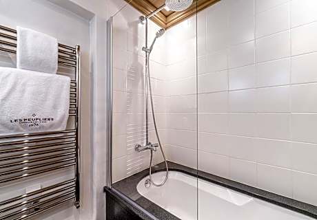 Privilege room with balcony and  Lake View